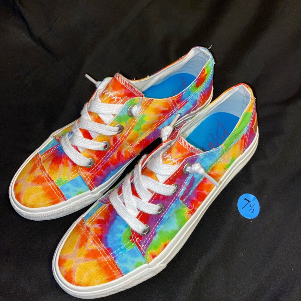 Blowfish Malibu Women’s Play Tie Dye Slip On Size 7.5